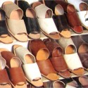 أحذية تقليدية من الجلد
