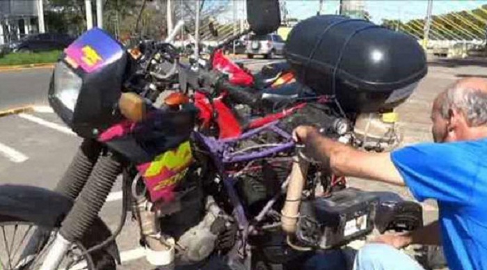 دراجة نارية تستخدم الماء