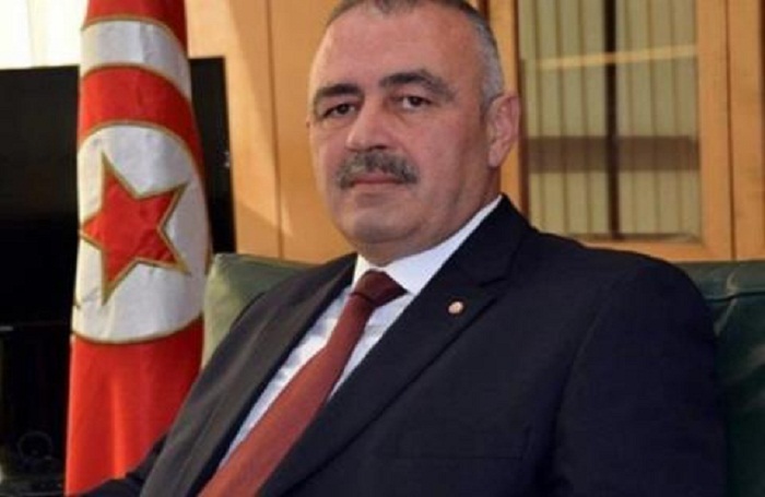 وزير الصناعة والطاقة والمناجم زكرياء حمد