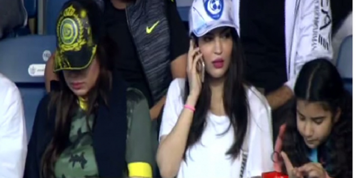 المراة السعودية المطلقة من المدارج