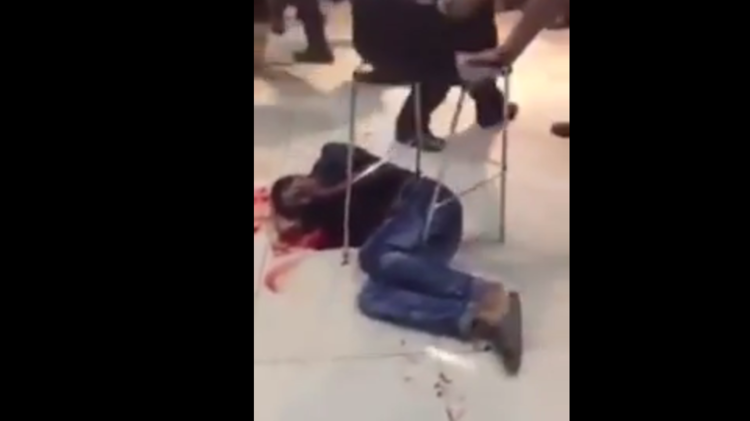 اسرائيليون يقتلون يهوديا أرتيريا وينكلون بجثته ظنا منهم أنه منفذ عملية بئر السبع 