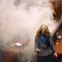 جلسات البرلمان في كوسوفو تعرف استخداما متكررا للغاز المسيل للدموع