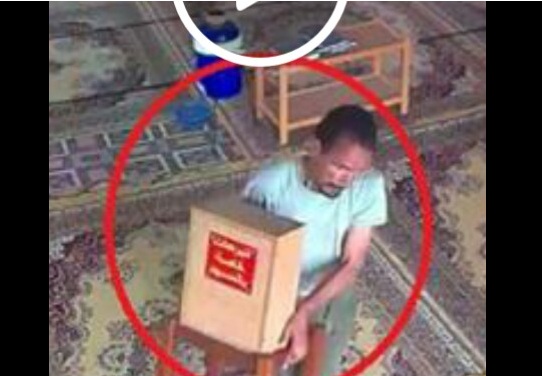 في رمضان : سرقة أموال التبرعات لأحد جوامع صفاقس ( فيديو ) 