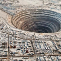 الحفرة الضخمة في روسيا - مدينة الماس