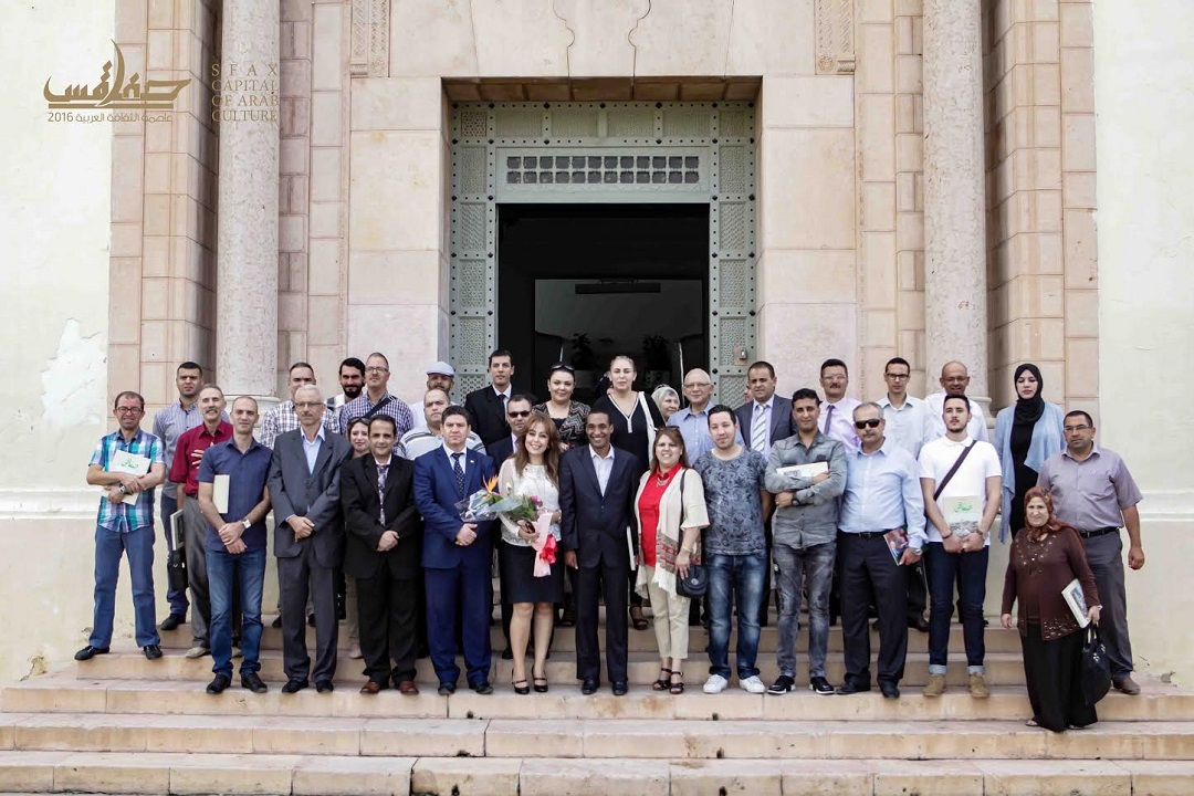 في اختتام الأسبوع الثقافي الجزائري : اشادة بثراء البرمجة ونجاحها وبمتانة الروابط والعلاقات التونسية والجزائرية