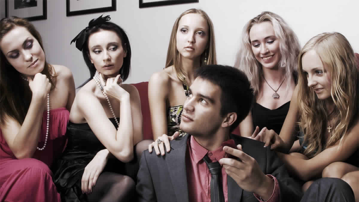 الرجل المتزوج أكثر جاذبية من الأعزب!