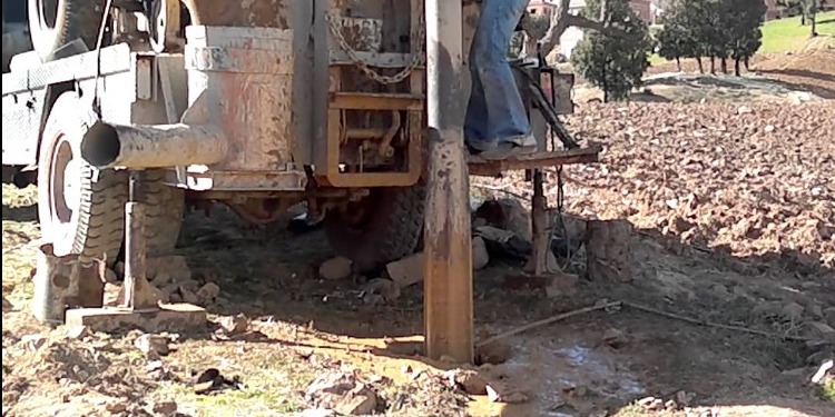 الة لحفر الابار