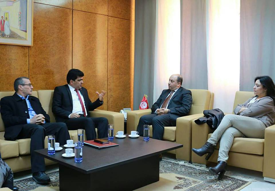 جلسة عمل بوزارة النقل