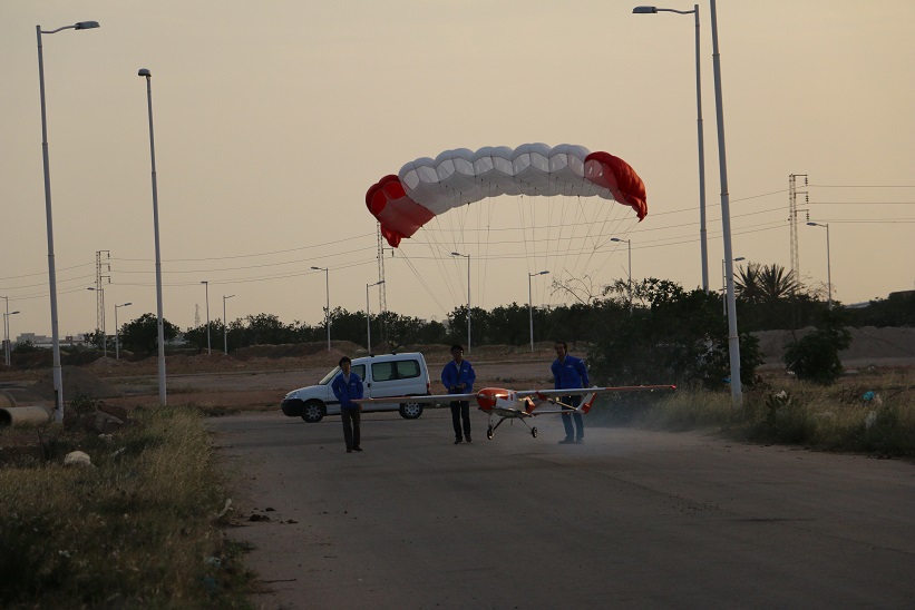 عرض طيران تجريبي لطائرة بدون طيار في محيط القطب التكنولوجي بصفاقس
