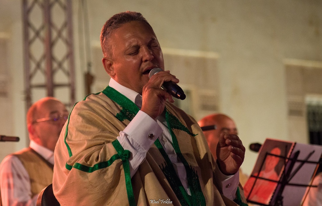 المنشد أحمد جلمام يفتتح الأيام الثقافية والرياضية لبلدية صفاقس