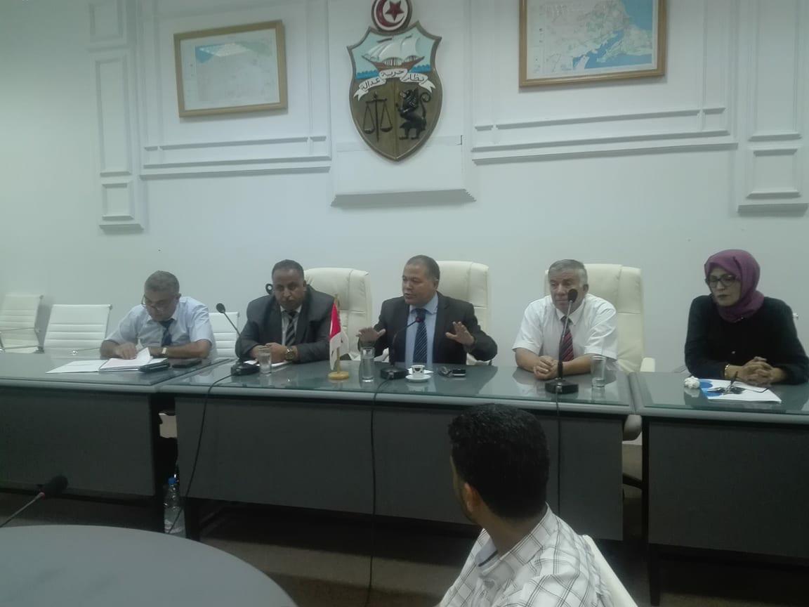 ولاية بنزرت تنظم دورة تكوينية لفائدة رؤساء ومستشاري البلديات الجديدة المنتخبة