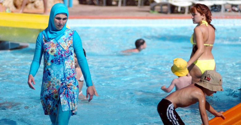منع المحجبات من المسابح في النزل
