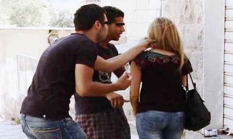 التحرش الجنسي - الاغتصاب