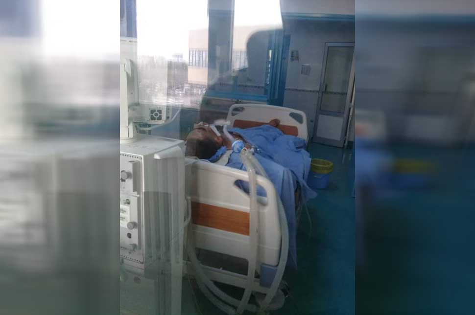 منذ إسبوع ودون زيارة تذكر : رمزي الرزڨي .. شاب أصيل صفاقس في غيبوبة في مستشفى سهلول