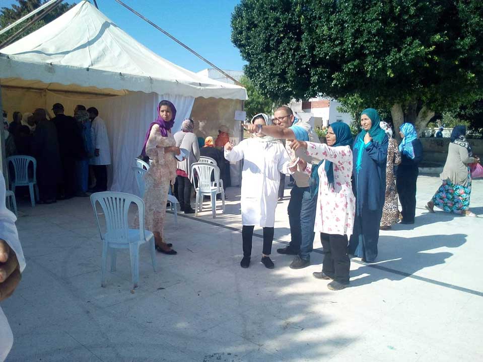 صفاقس : انتفاع 400 شخص بخدمات قافلة صحية تحسيسية متعددة الاختصاصات بالحنشة