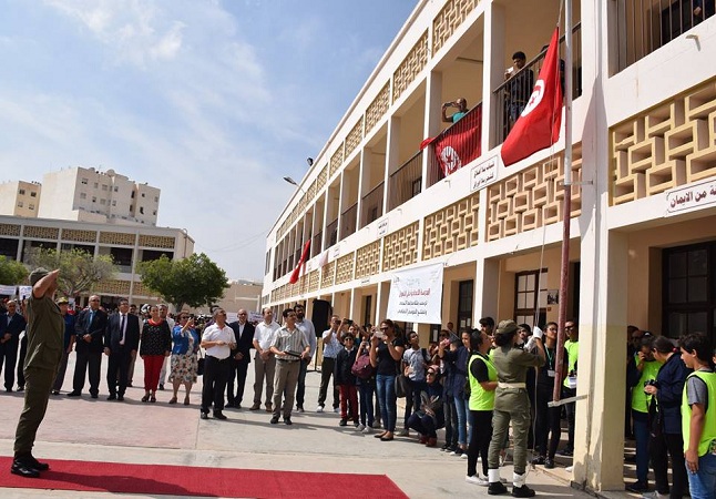 الاحتفال بالتلاميذ الجدد بالاعدادية على بلهوان
