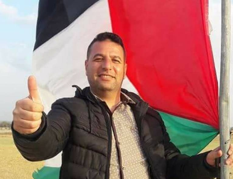 الصحفي لبفلسطيني رائد حماد