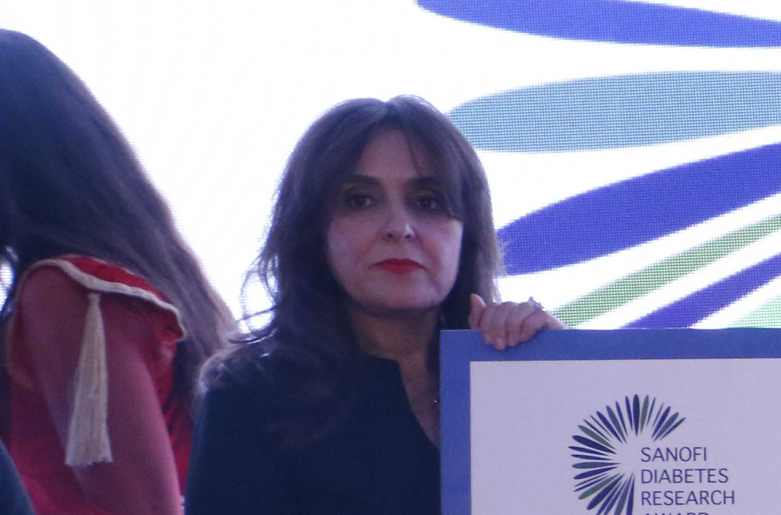 الباحثة "منى المنيف" تتحصل على جائزة لأفضل البحوث الطبية في أمراض السكري 