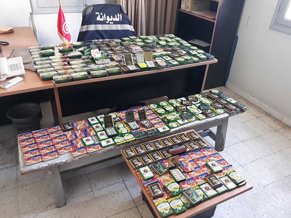 الحرس الديواني بصفاقس يحجز 3700 حبة من المنشطات الجنسية 