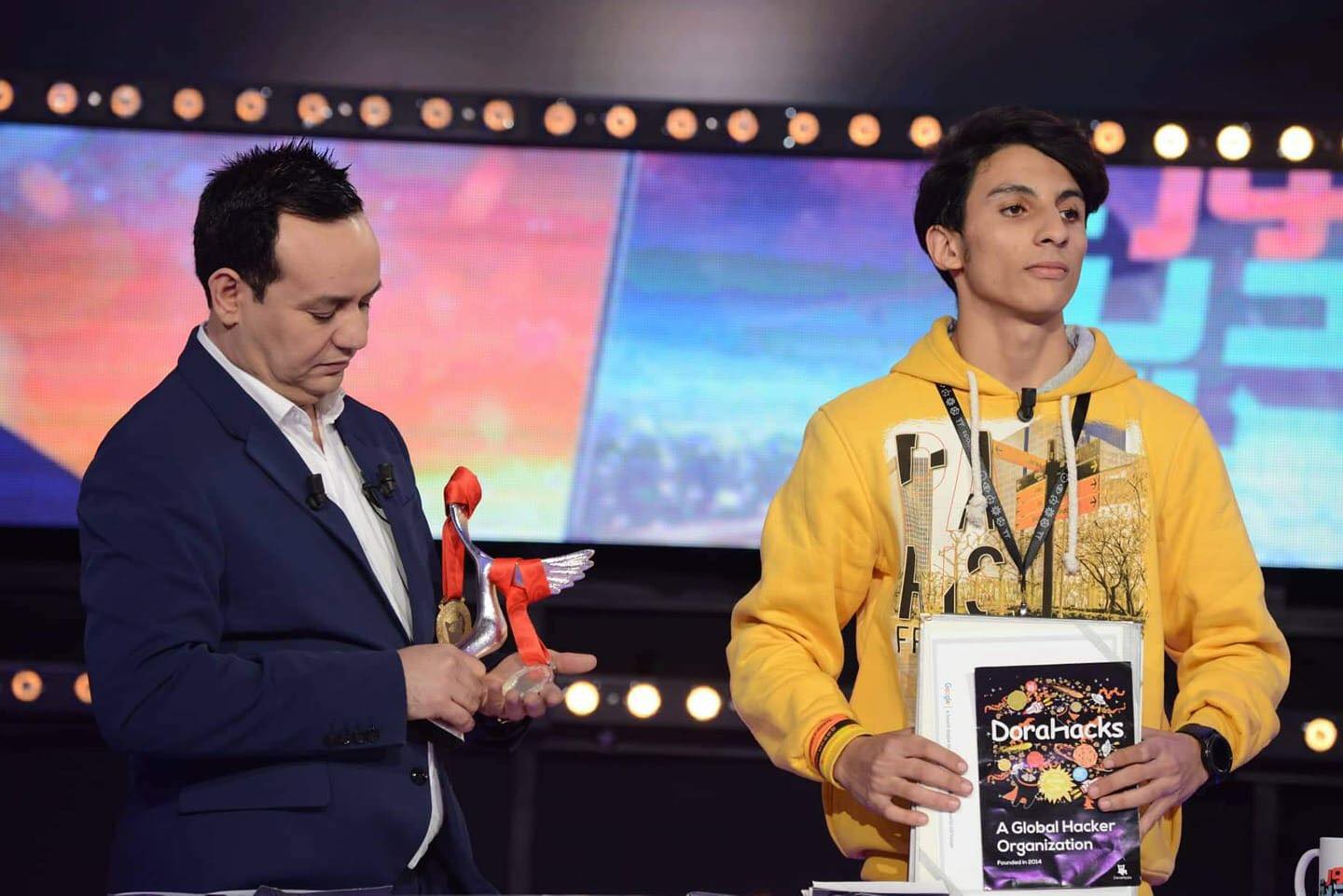 بعد استضافته في برنامج أمور جدية : قناة الحوار التونسي تقصي الشاب "بلال علي" بعدم بث الفقرة