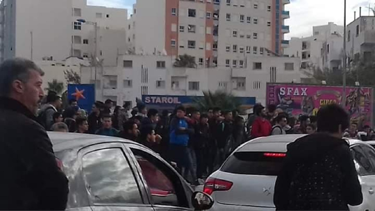 مسيرة لتلاميذ المعاهد بصفاقس
