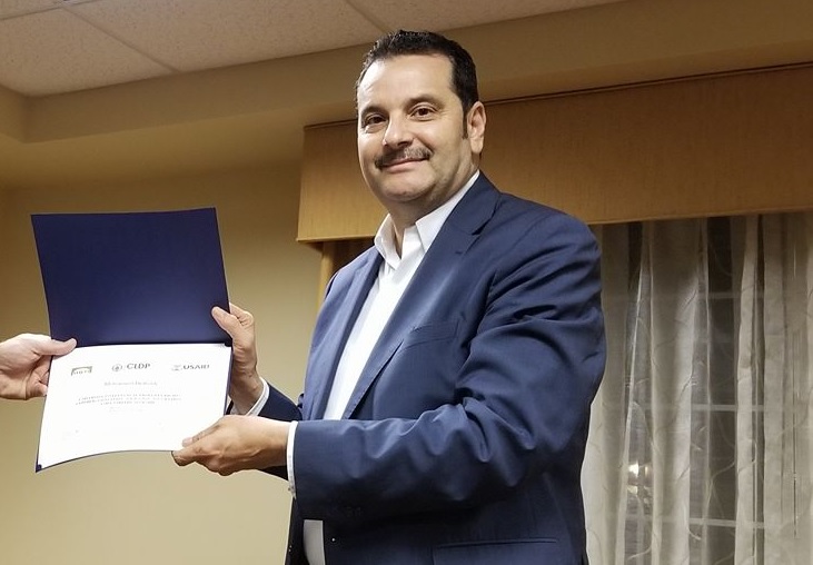 جامعة صفاقس : الدكتور محمد بلحاج يتحصل على شهادة الإعتماد في مجال الجودة iso 9001/2015