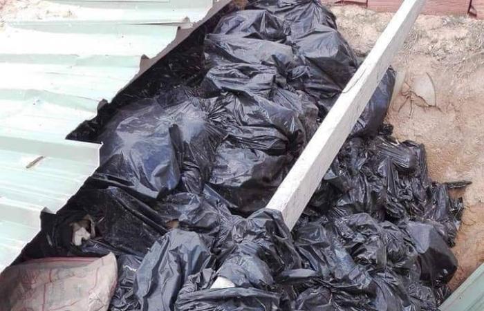 رفات موتى-مقبرة