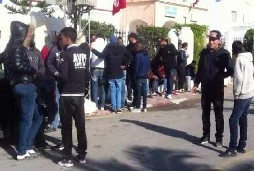 احتجاج - بطالة - طينة