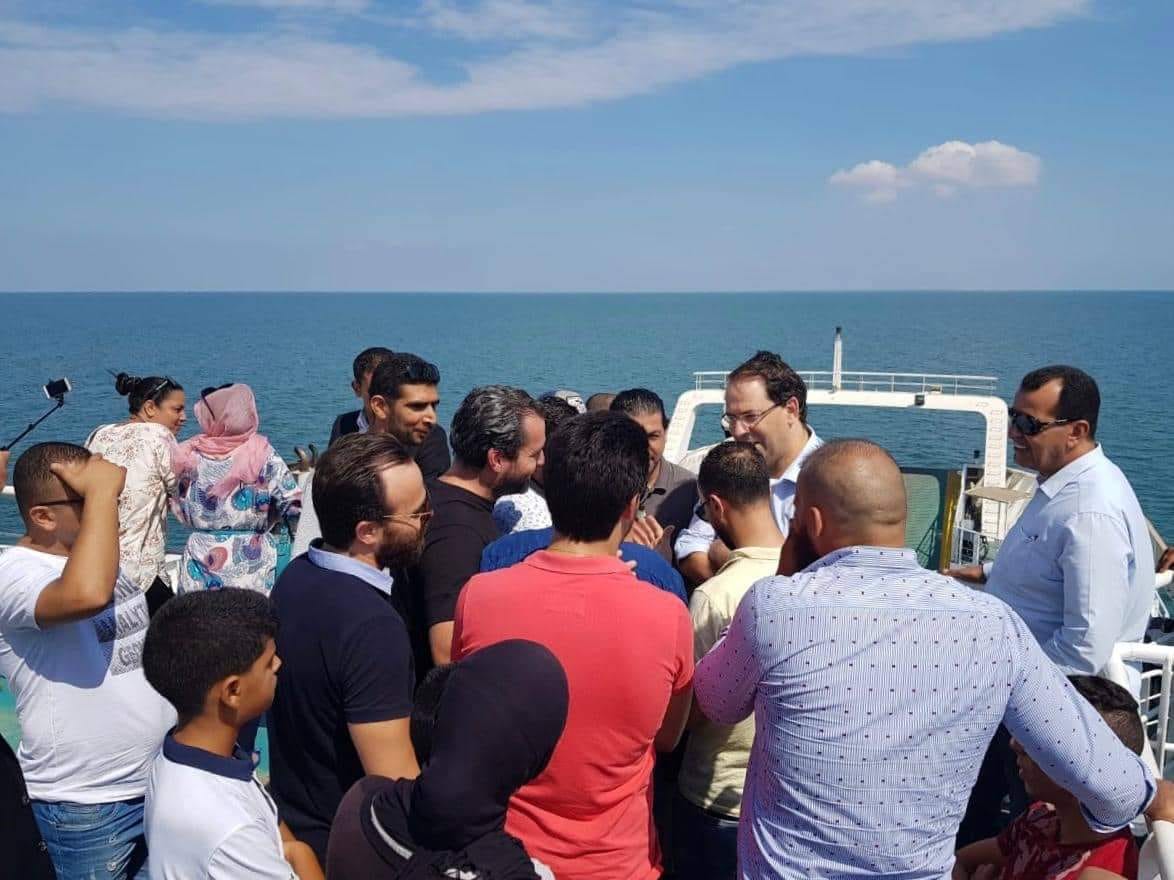 يوسف الشاهد في زيارة خاطفة إلى جزيرة قرقنة