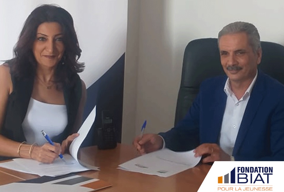 إتفاقية شراكة بين مؤسّسة البنك الدّولي العربي التّونسي ومعهد الدراسات العليا التجارية بصفاقس