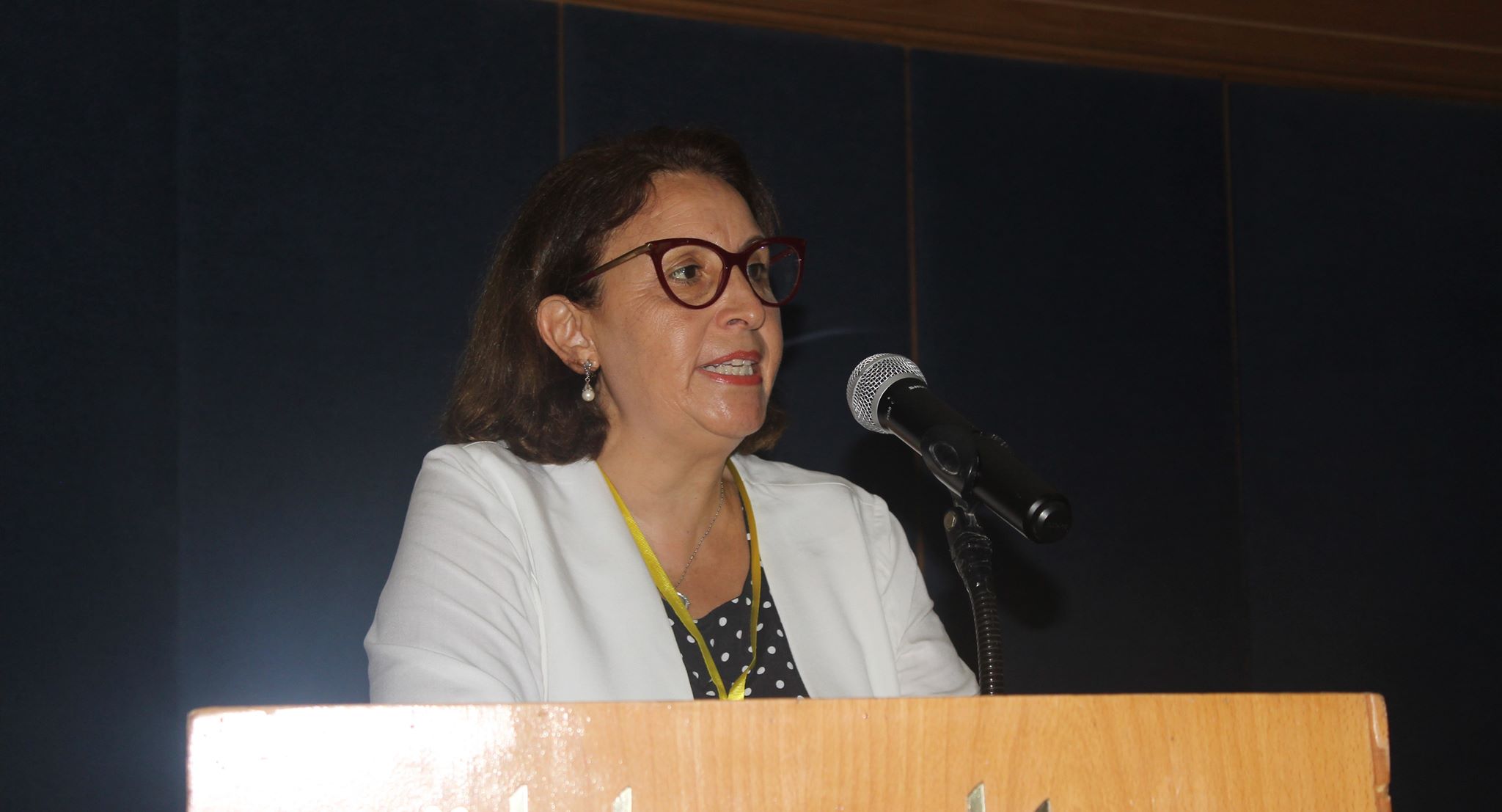 الأستاذة الجامعية رجاء بن عمر