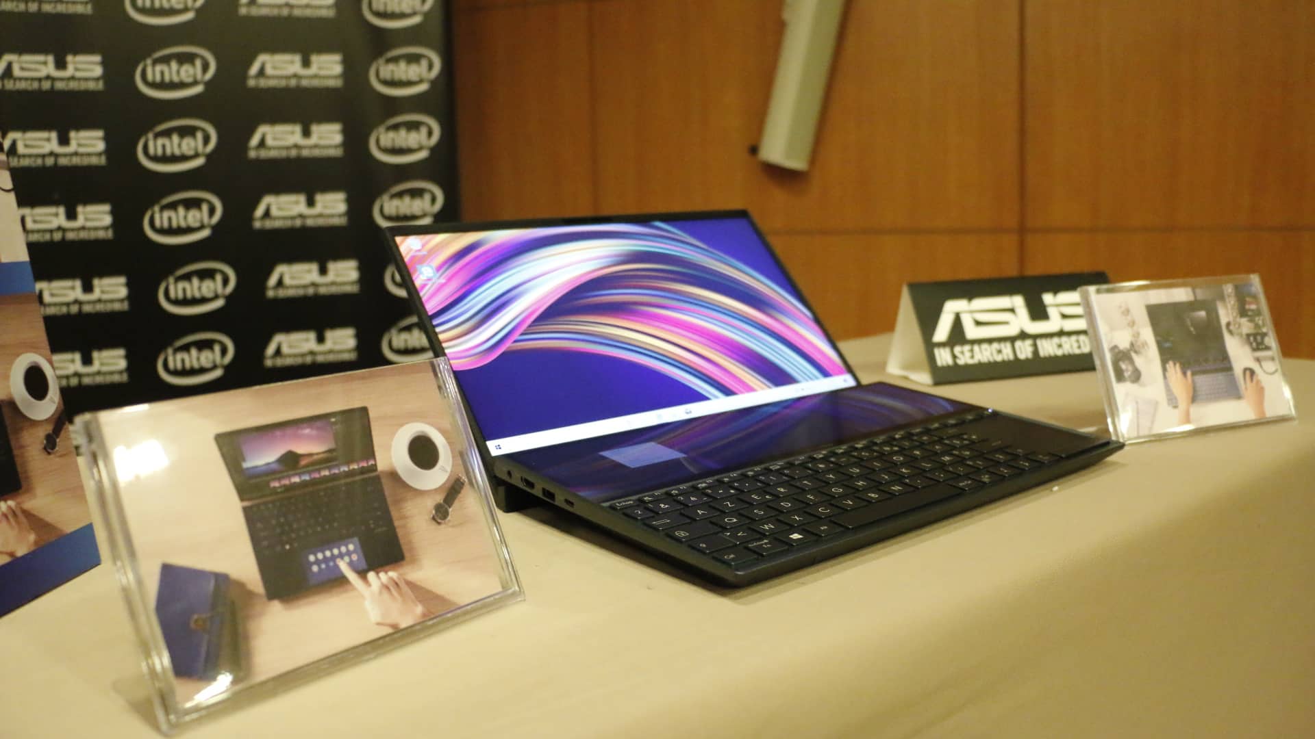 " Asus " و" Intel " تطلقان أحدث ابتكاراتهما في تونس : حواسيب " ZenBook Duo " و " ZenBook 14"