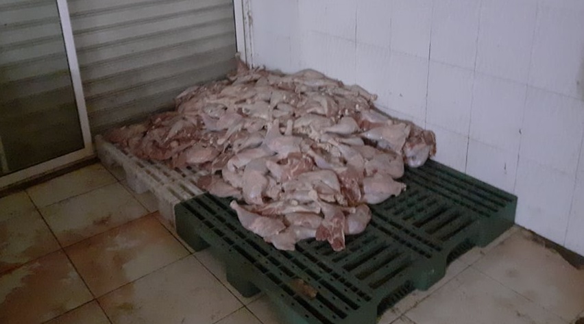 طريق منزل شاكر : حجز 3 أطنان من اللحوم البيضاء الفاسدة (صور)
