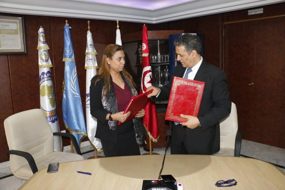 البريد التونسي و "لايكا موبايل" يوقّعان اتفاقية شراكة استراتيجية