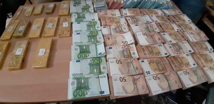 حجز نقود أموال أجنبية اورو دولار ذهب الديوانة تونس صفاقس
