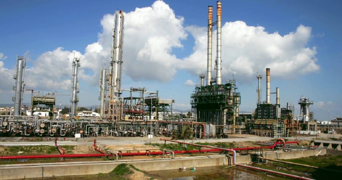 مصفاة لتكرير النفط