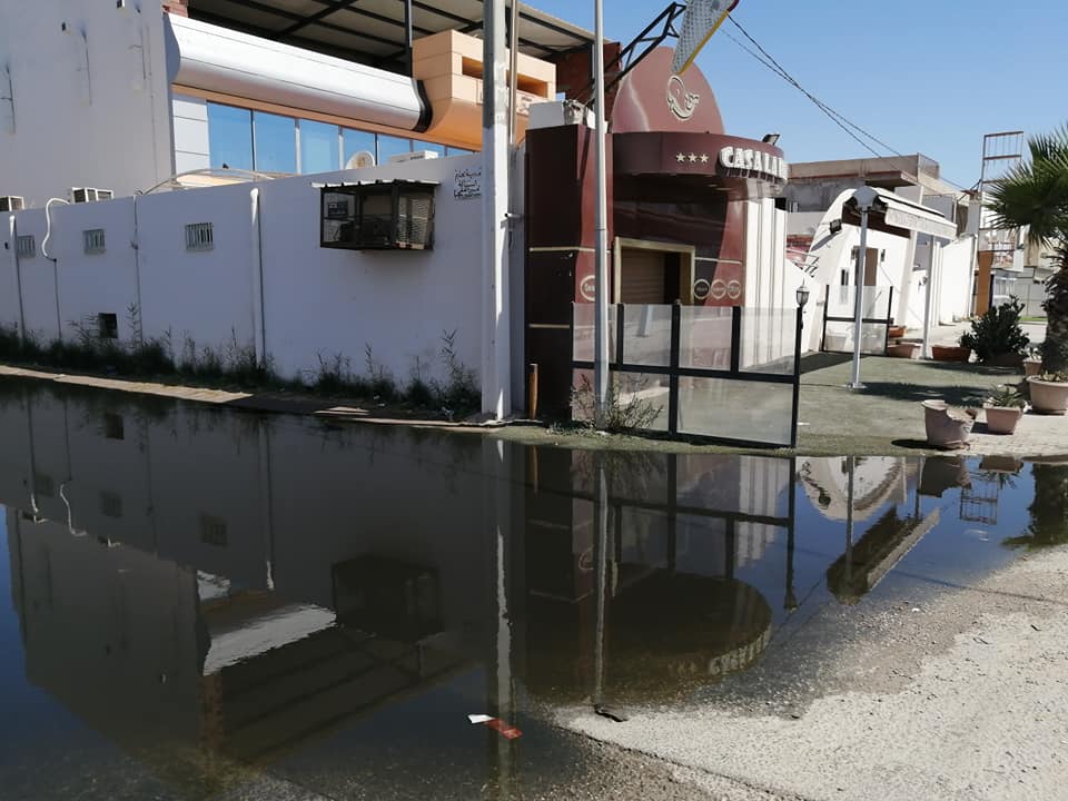 صفاقس : مياه الصرف الصحي تغرق حي بورقيبة ( صور وفيديو )
