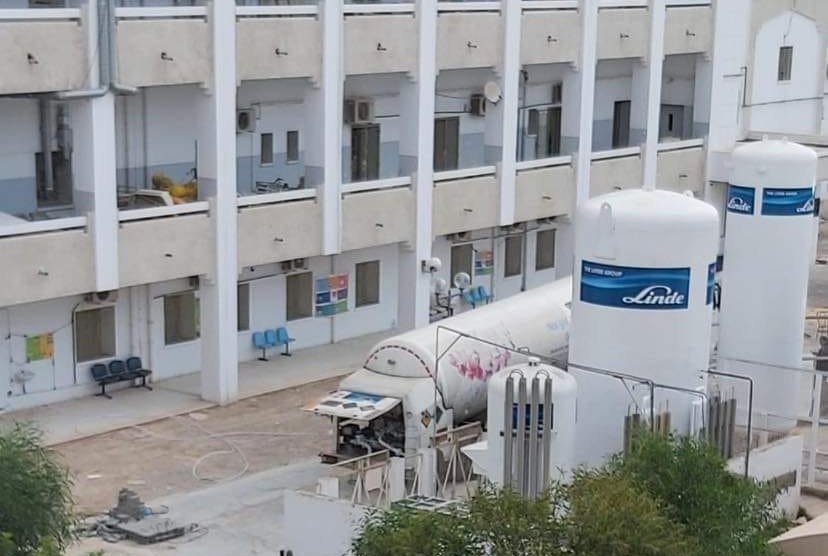 صفاقس : تزويد المستشفى الجامعي الحبيب بورقيبة والهادي شاكر بالاكسجين