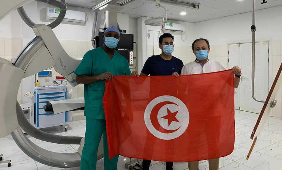 تحت إشراف اطارات طبية تونسية : الرئيس الغيني يفتتح المركز الأول لـقسطرة القلب في غينيا