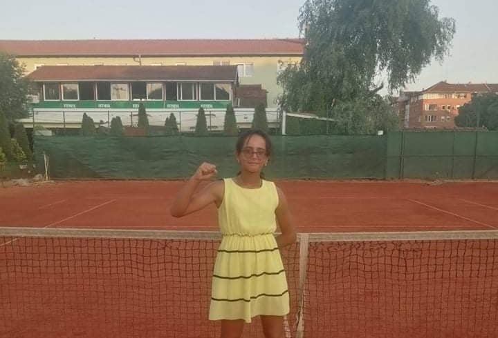 نور سحنون - تنس