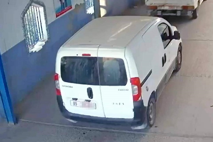 سيارة - ستاغ - حراقة - قرقنة