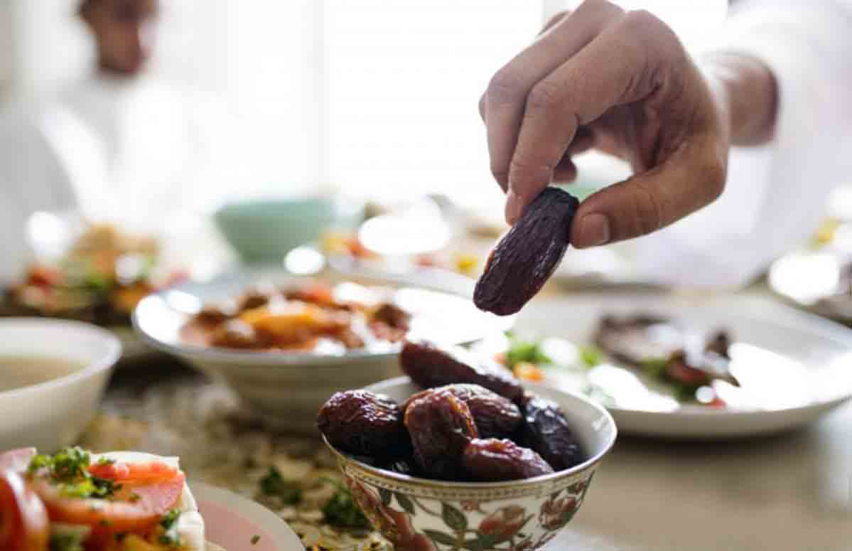 وجبة السحور الافطار رمضان اكل طعام غذاء