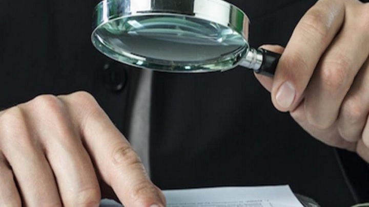 مكبر صورة - شهادة